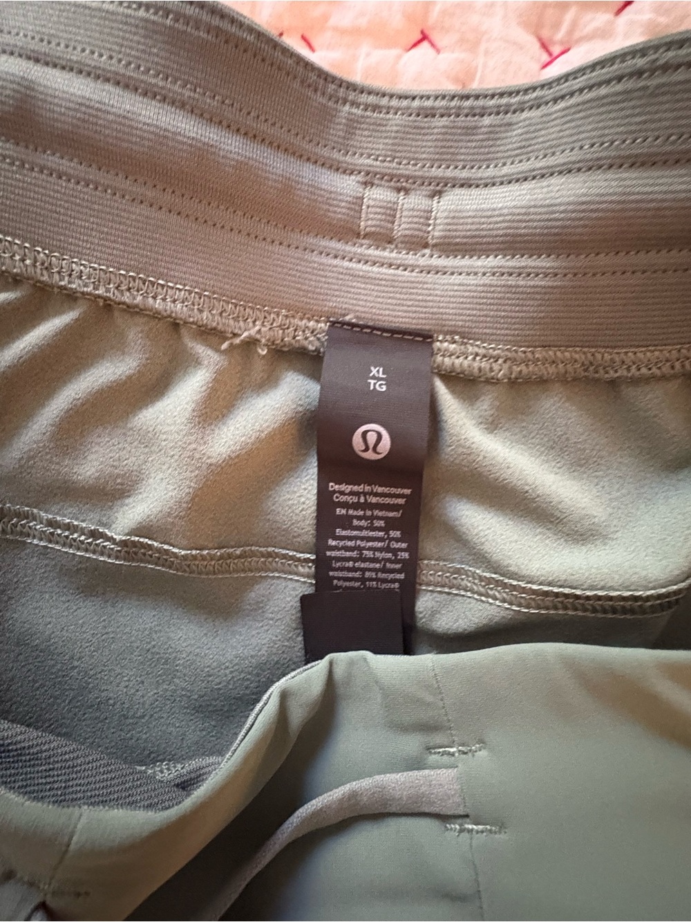 🫒🫒🫒Men’s Lululemon athletica Olive Green Drawstring Workout Shorts XL - Picture 2 of 6